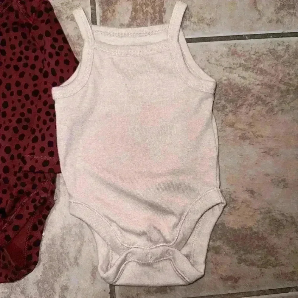 Old Navy set of 3 Baby Girl Bodysuits 0-3M - Picture 5 of 8